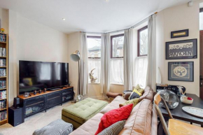 1 Bed House - 12 Min Walk To Emirates Stadium